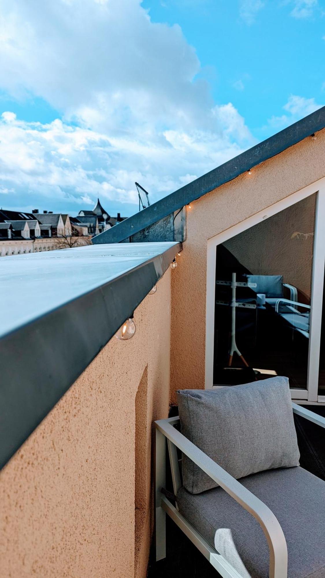 Rooftop Art Apartment, E-Roller,Ausblick,Wlan,Tv شيمنيتز المظهر الخارجي الصورة